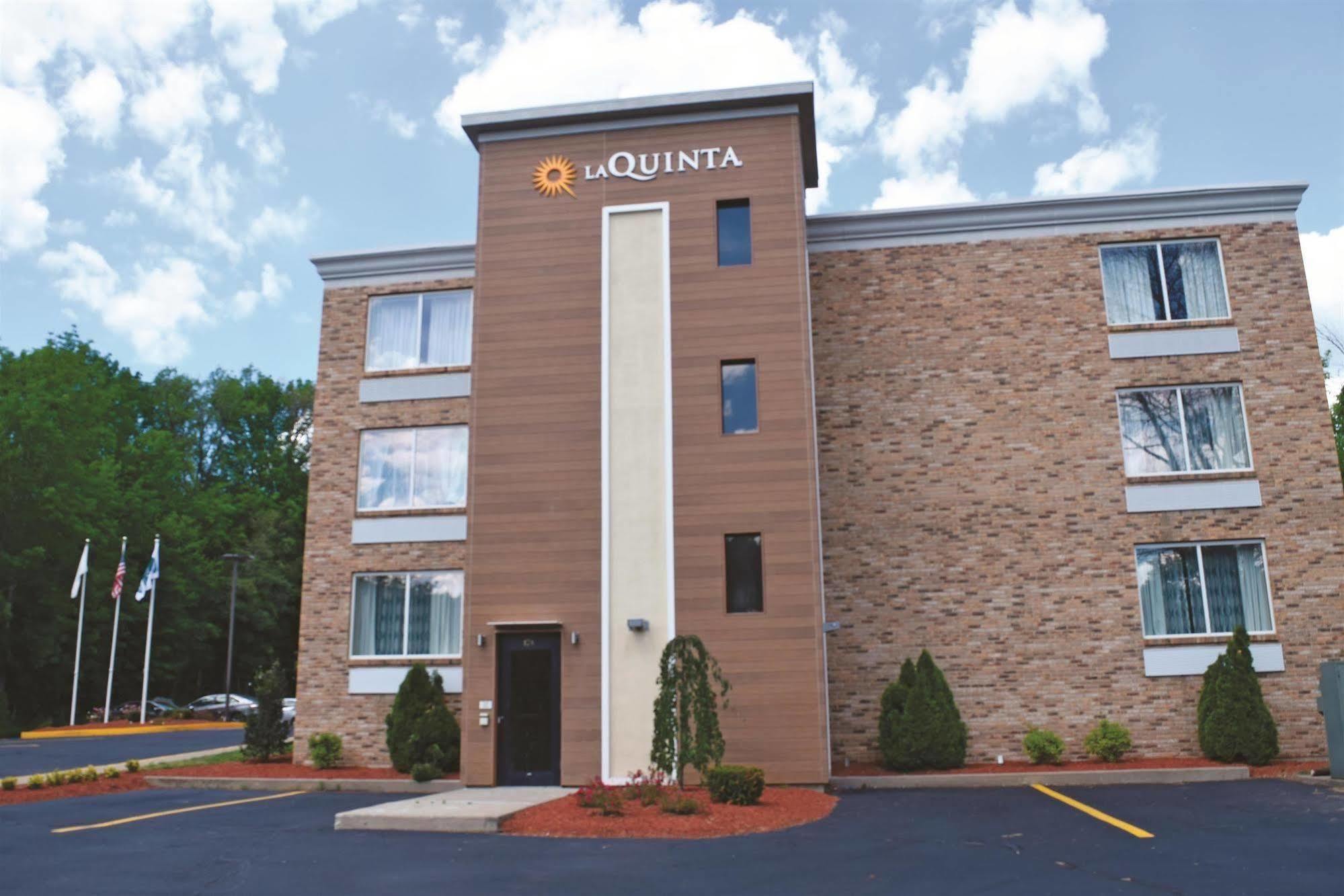 Отель La Quinta By Wyndham Стербридж Экстерьер фото